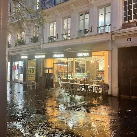 Centre 4 Pieces Equipe Neuf * Paris
