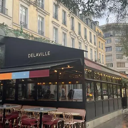Centre 4 Pieces Equipe Neuf * Paris